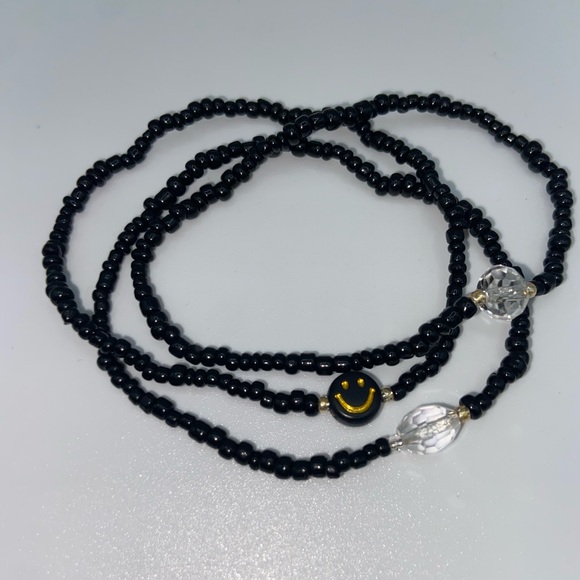 Handmade Trendy Glass Bead Bracelets with Smiley Face - Picture 5 of 5